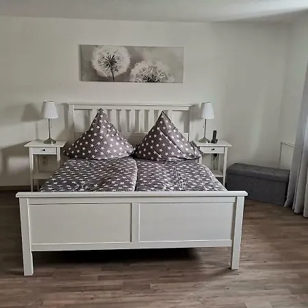 Schoenes Im Herzen Von Quentel Appartamento